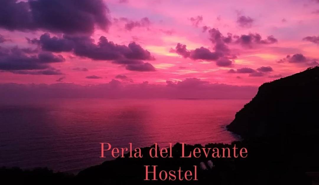 Perla Del Levante Hostel Фрамура Экстерьер фото